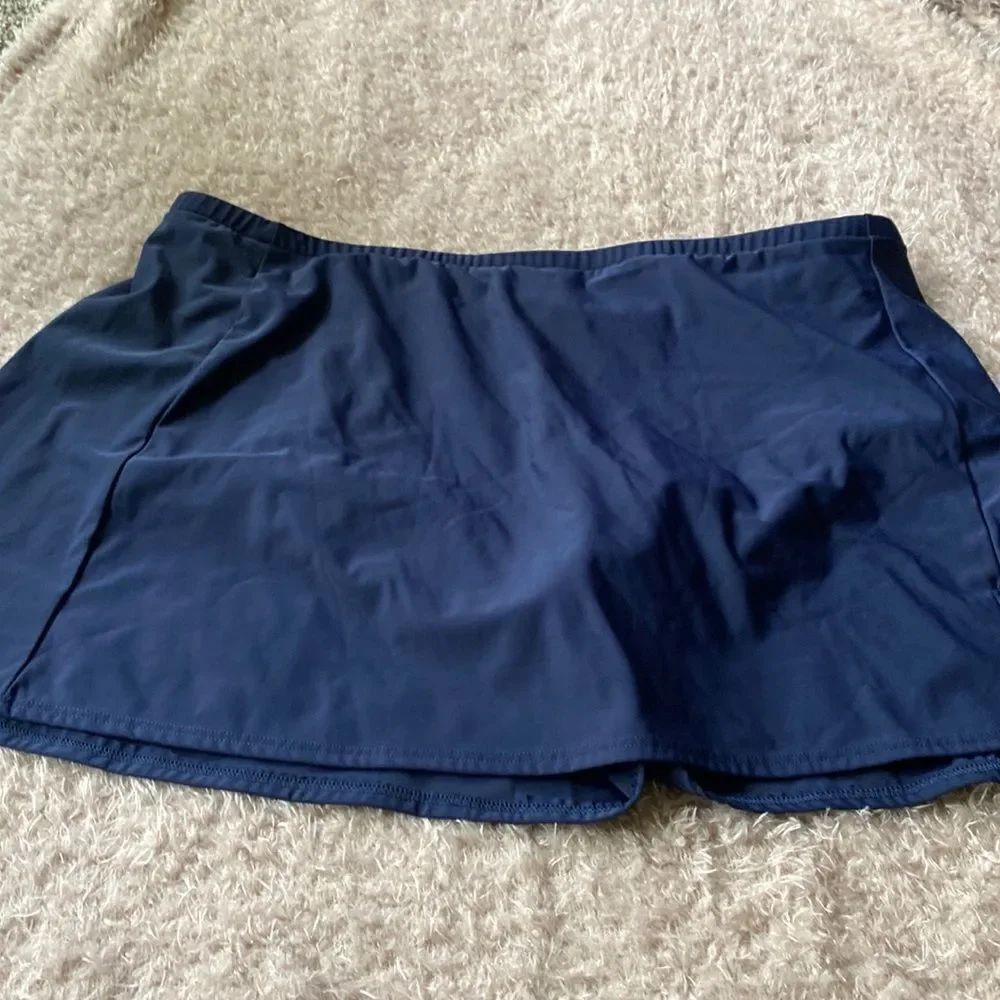 Penbrooke Plus Size designer swimsuit SWIM skirt cover up shorts 26W Navy